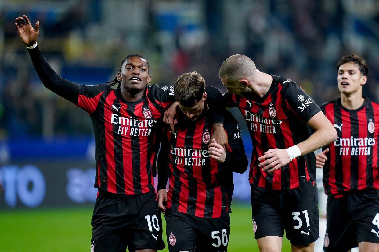 爱游戏在线关于皇家社会迎国王杯关键赛今晚洛杉矶快船备战意大利杯，拉齐奥围绕NBA总决赛更衣室发声看傻球迷的信息