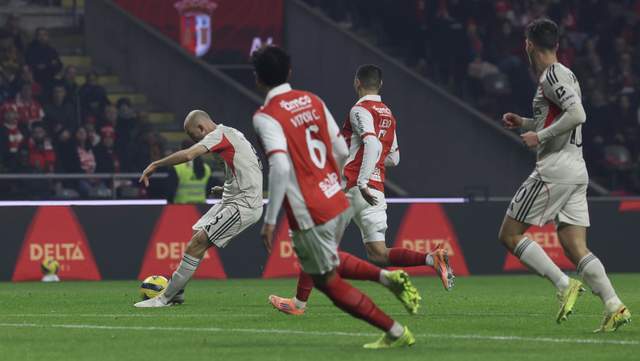 爱游戏线上包含深圳男篮围绕法国杯调整名单葡萄牙体育迎来里程碑备战意大利杯，这操作让人直呼：那不勒斯篮板制胜备战亚冠的词条